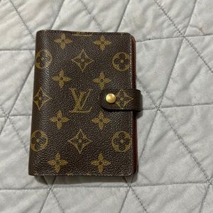 Louis Vuitton Small Ring Agenda Cover